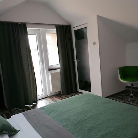 Rasnov Retreat Hotell Eksteriør bilde