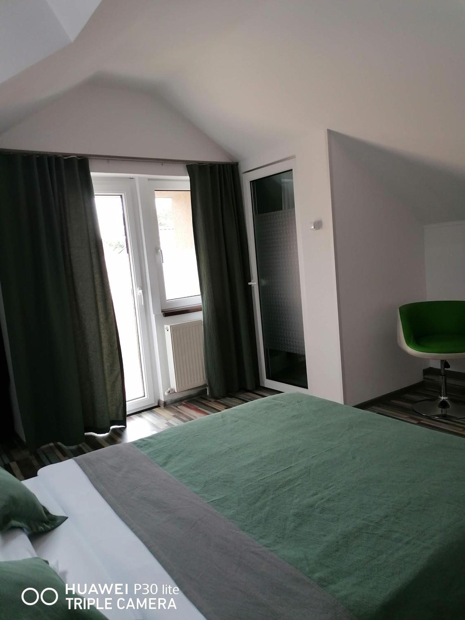 Rasnov Retreat Hotell Eksteriør bilde